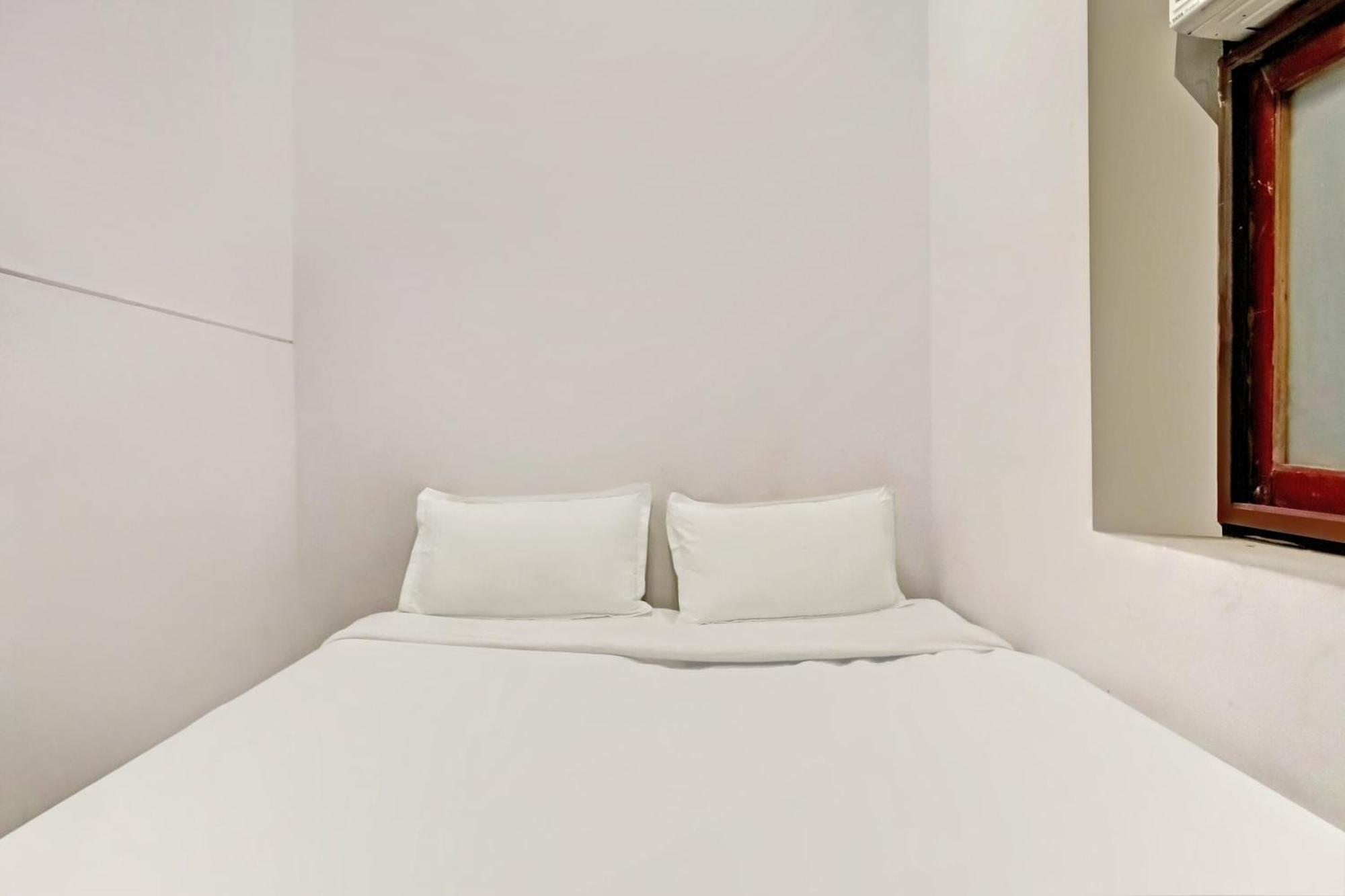 Hotel O North Campus Nuova Delhi Esterno foto